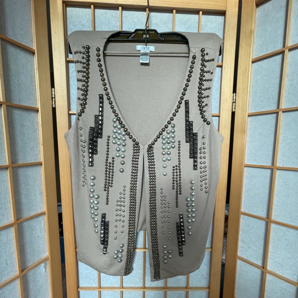 Cache beaded Vest - Picture 2 of 3